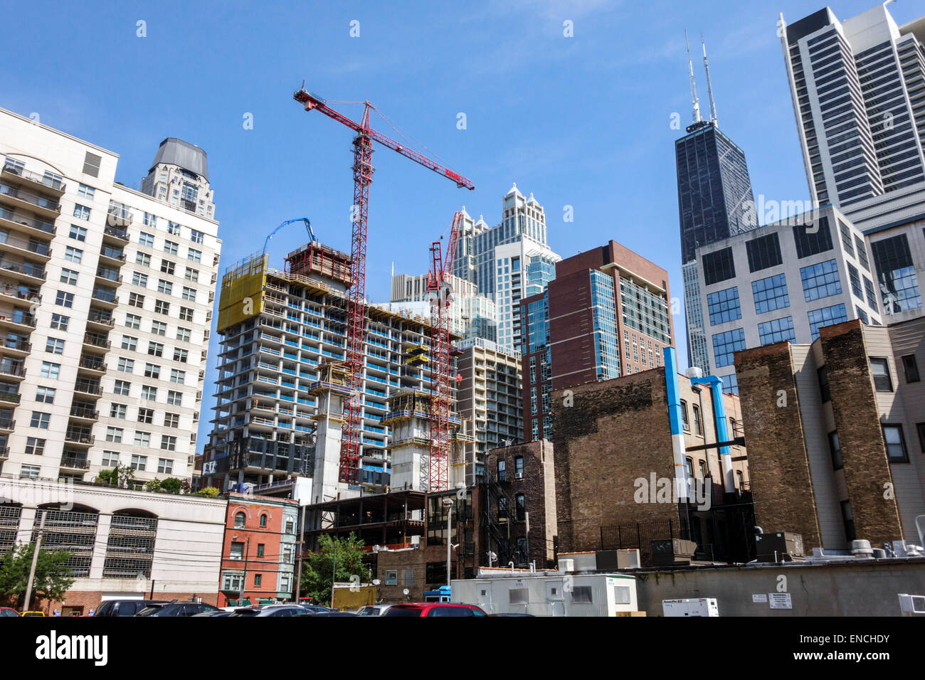 Chicago Illinois, in der Nähe von North Side, Downtown Area, Skyline, Wolkenkratzer, Baukran, neu, neu, im Bau, Baustelle, John Hancock Center, Turm, IL1409 Stockfoto