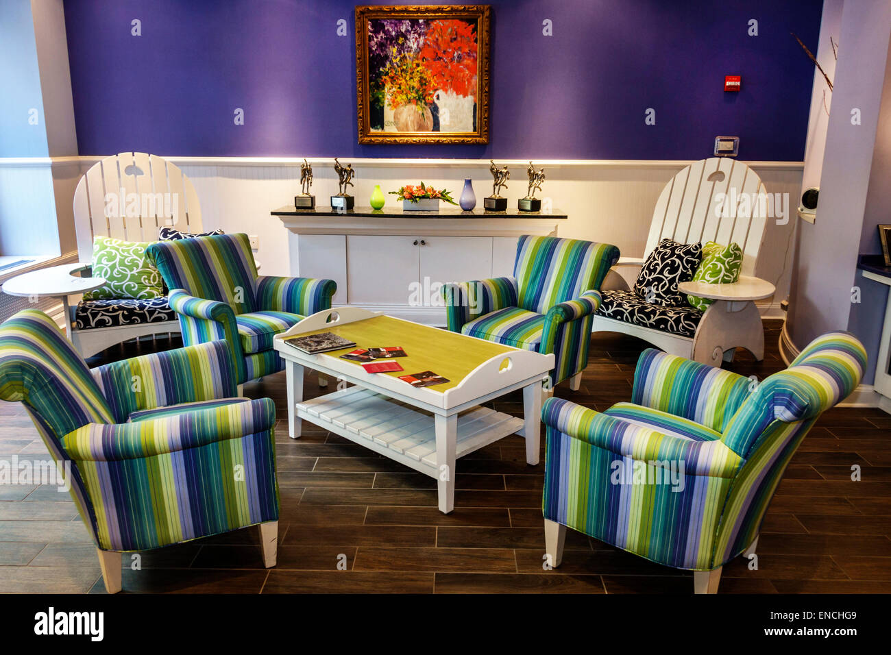 Chicago Illinois, Gold Coast Historic District, Hotel Indigo, Boutique, Hotel, blau, Farbton, Lobby, Sitze, Stuhl, Streifen, Fliesen, Malerei, Dekor, innen, IL1409 Stockfoto