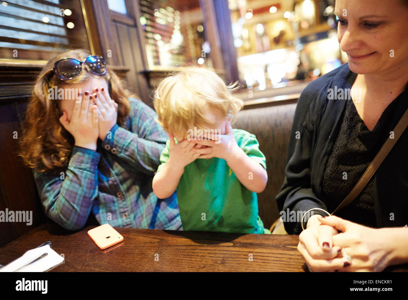 "Downtown Atlanta in Georga USA Hard Rock Café Exterieur in Peachtree Bezirk William Waugh Hannah Marie Barbier Stockfoto