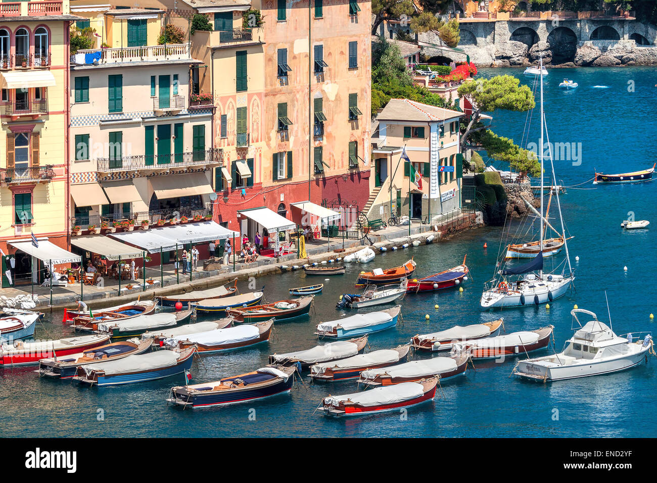 Boote und bunten Häusern von Portofino, Italien. Stockfoto