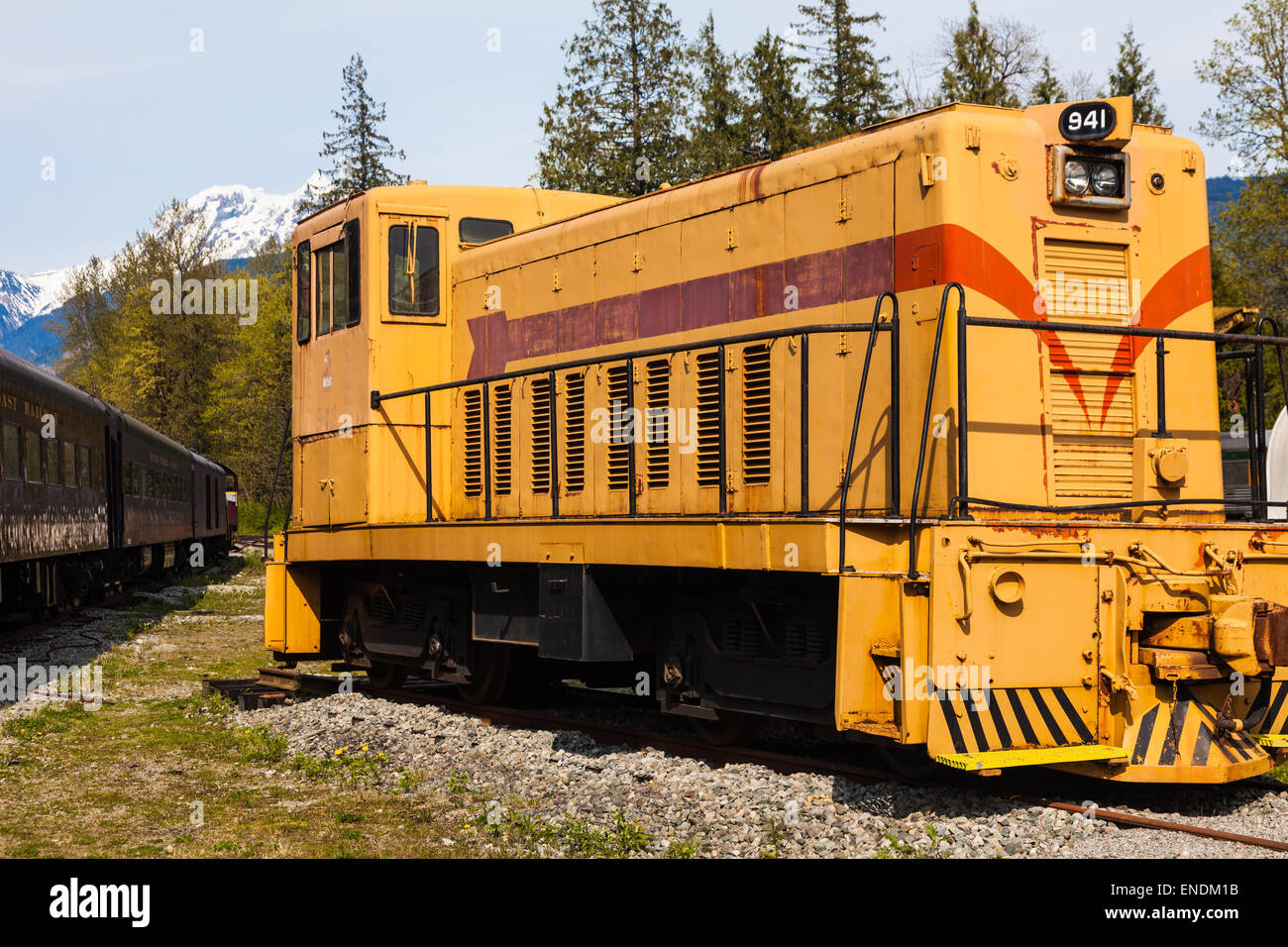 Gelbe restaurierten Rangierlok am Squamish Eisenbahnmuseum, Canada Stockfoto