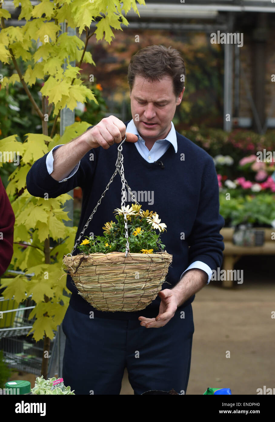 Newhaven Sussex UK Besuch 3. Mai 2015 - Nick Clegg der Führer der Liberaldemokraten und stellvertretenden Ministerpräsidenten bei seinem in Paradise Park Centre Newhaven heute Stockfoto