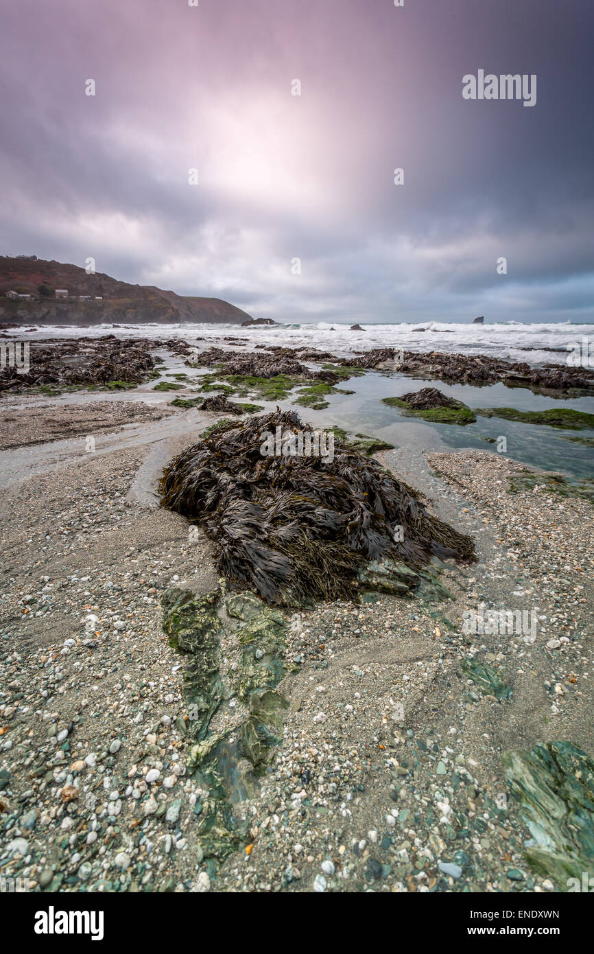 Dämmerung am Trevellas Porth Beach in Cornwall England uk Stockfoto