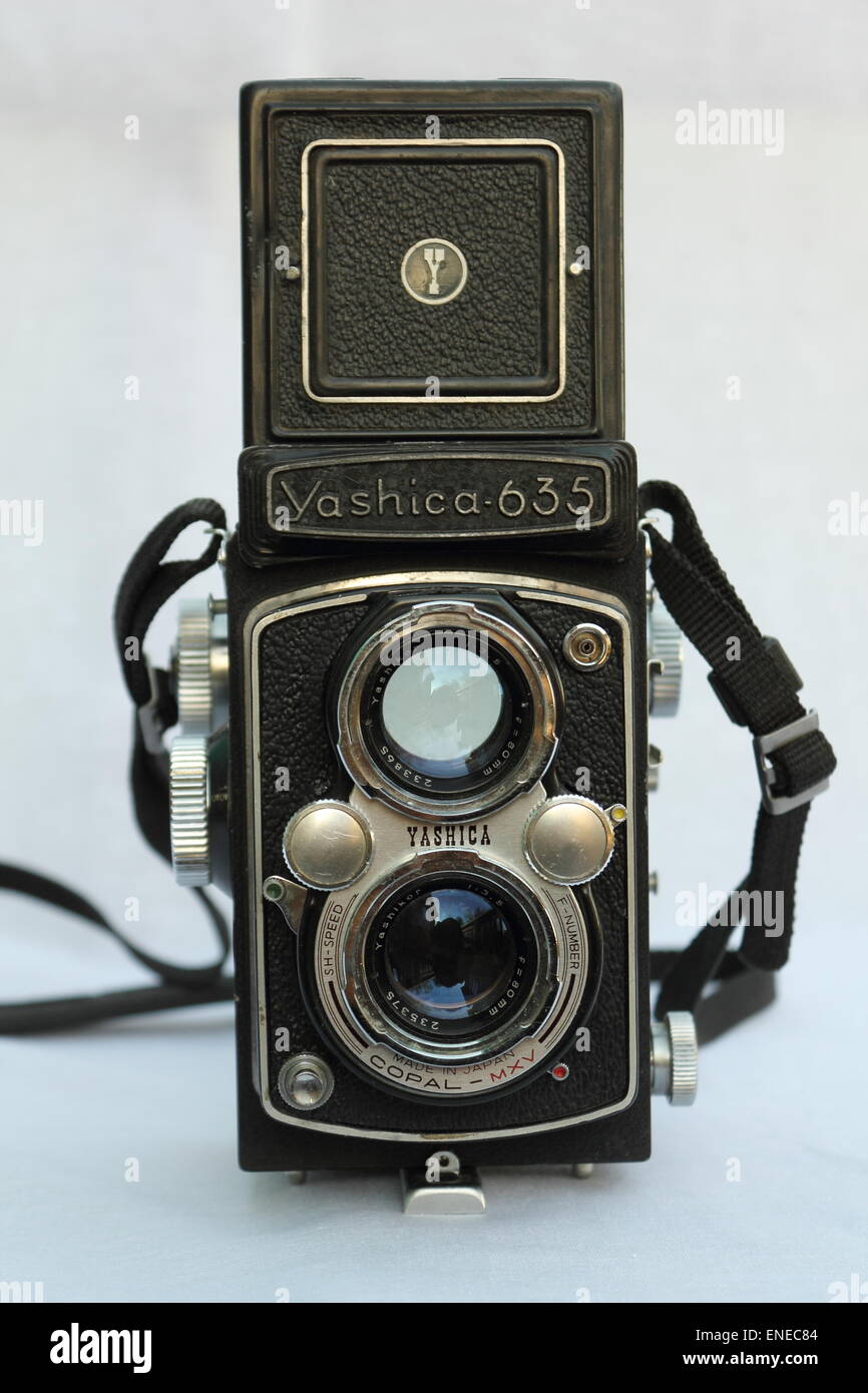 Yashica 635 Doppellinse Mitte-Format-Kamera Stockfoto