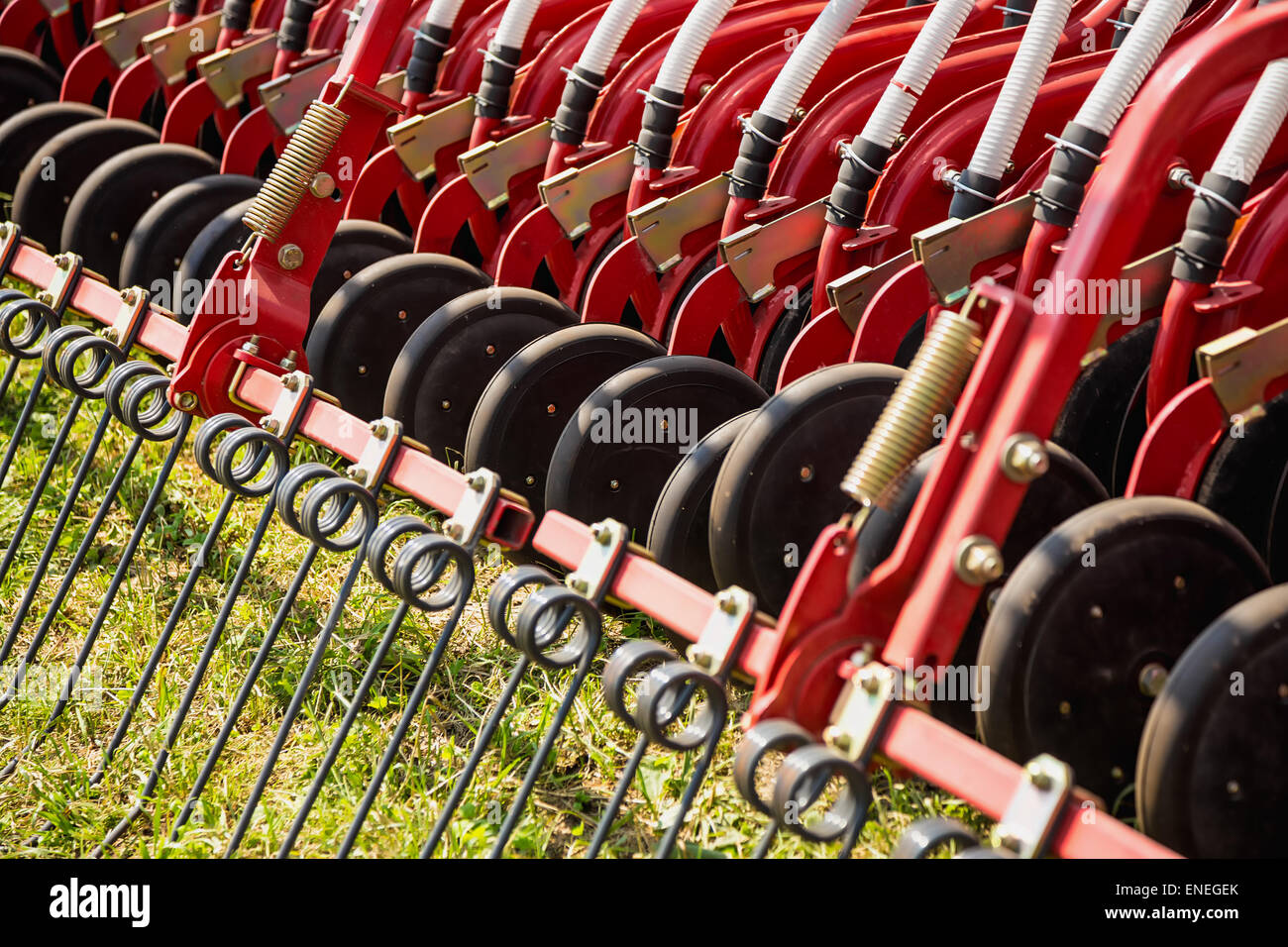 Heu-Rechen Landmaschinen Maschinen in der Landwirtschaft oder Industrie Ackerland Stockfoto