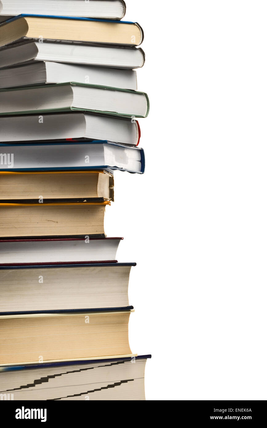 Stapel von gebrauchten Büchern als Bildungskonzept auf weißem Hintergrund Stockfoto