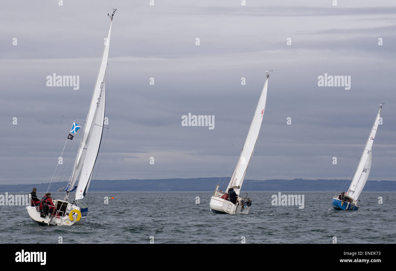 Segelyachten, die Rennen in North Berwick Stockfoto