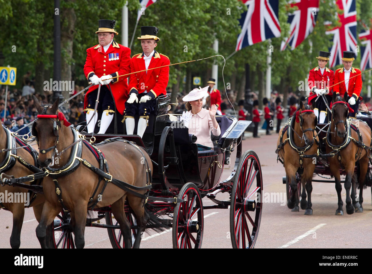 Trooping die Farbe-Parade für ihre Majestät Geburtstag der Königin außerhalb Buckingham Palace in London. Stockfoto