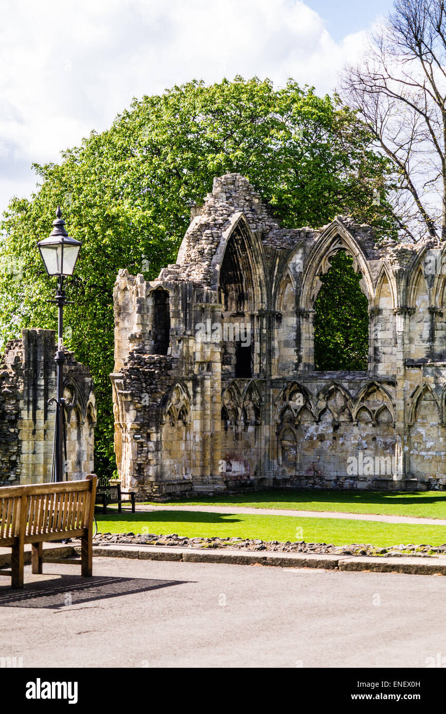 Nördlich und westlich Wände, Str. Marys Abbey Museum Gärten, York, England, UK Stockfoto