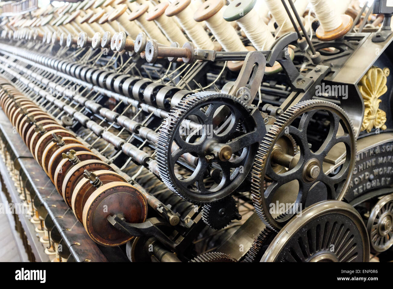 Baumwoll-Spinnerei Ausrüstung an der Industrial Museum Bradford, Yorkshire, Großbritannien Stockfoto