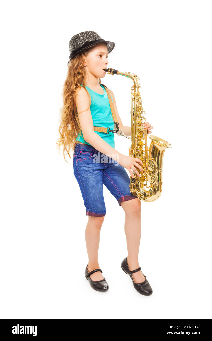 Schöne Mädchen mit Hut, Alt-Saxophon zu spielen Stockfoto