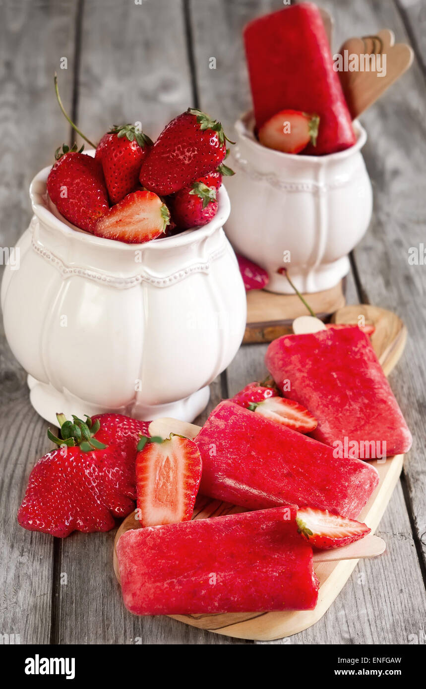 Ice pops -Fotos und -Bildmaterial in hoher Auflösung – Alamy