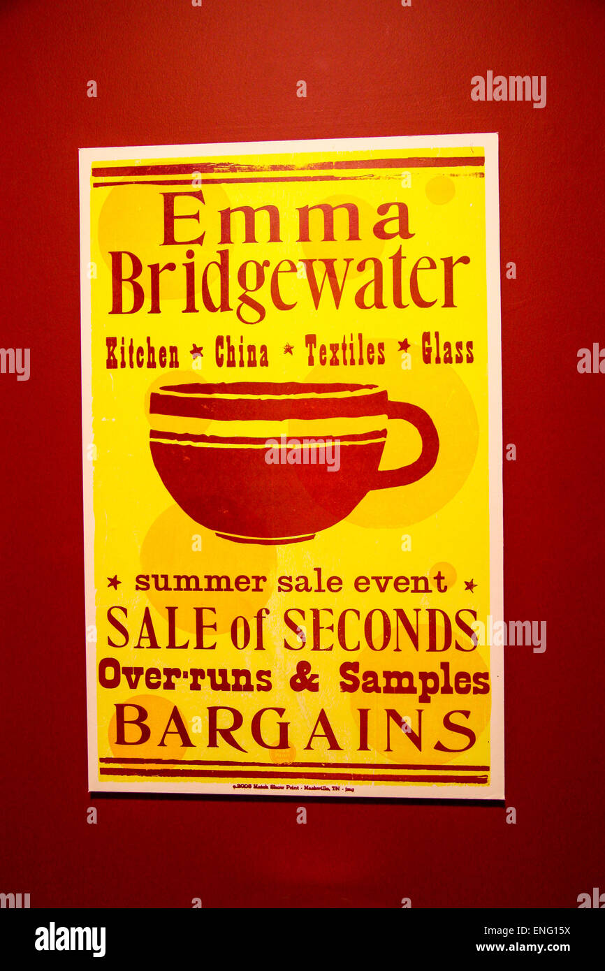 Ein Plakat für einen Verkauf von Sekunden von Emma Bridgewater Keramik Stockfoto