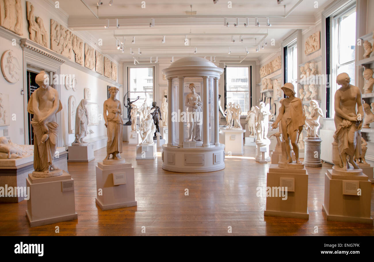 Walker Art Gallery, Liverpool, Merseyside, England. Marmor-Statuen, Säulen, Kunst, Architektur, Stockfoto