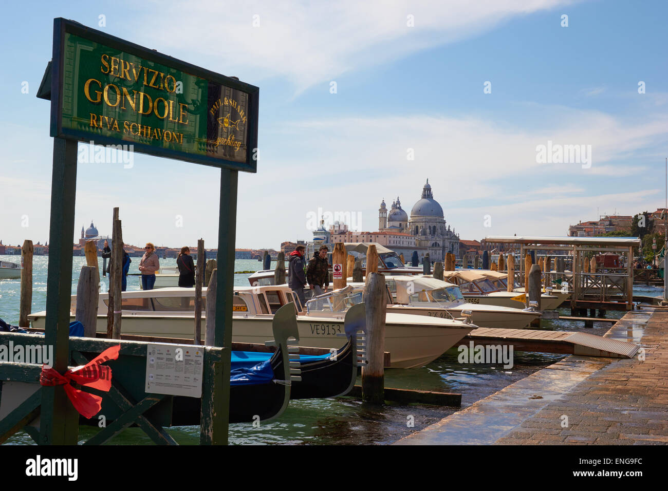 Gondel-Dienst auf der Riva Degli Schiavoni Venedig Veneto Italien Europa Stockfoto