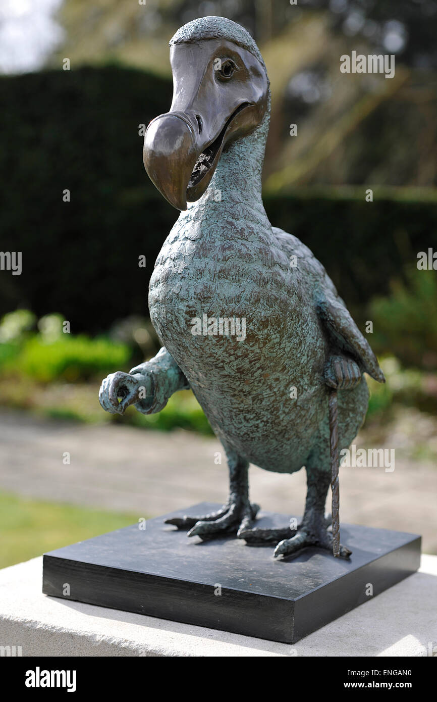Dodo, Alice im Wunderland Kilver Court Gardens, Shepton Mallet, Somerset, im Besitz von Roger und Monty Saul, Gründer von Mulberry. Stockfoto