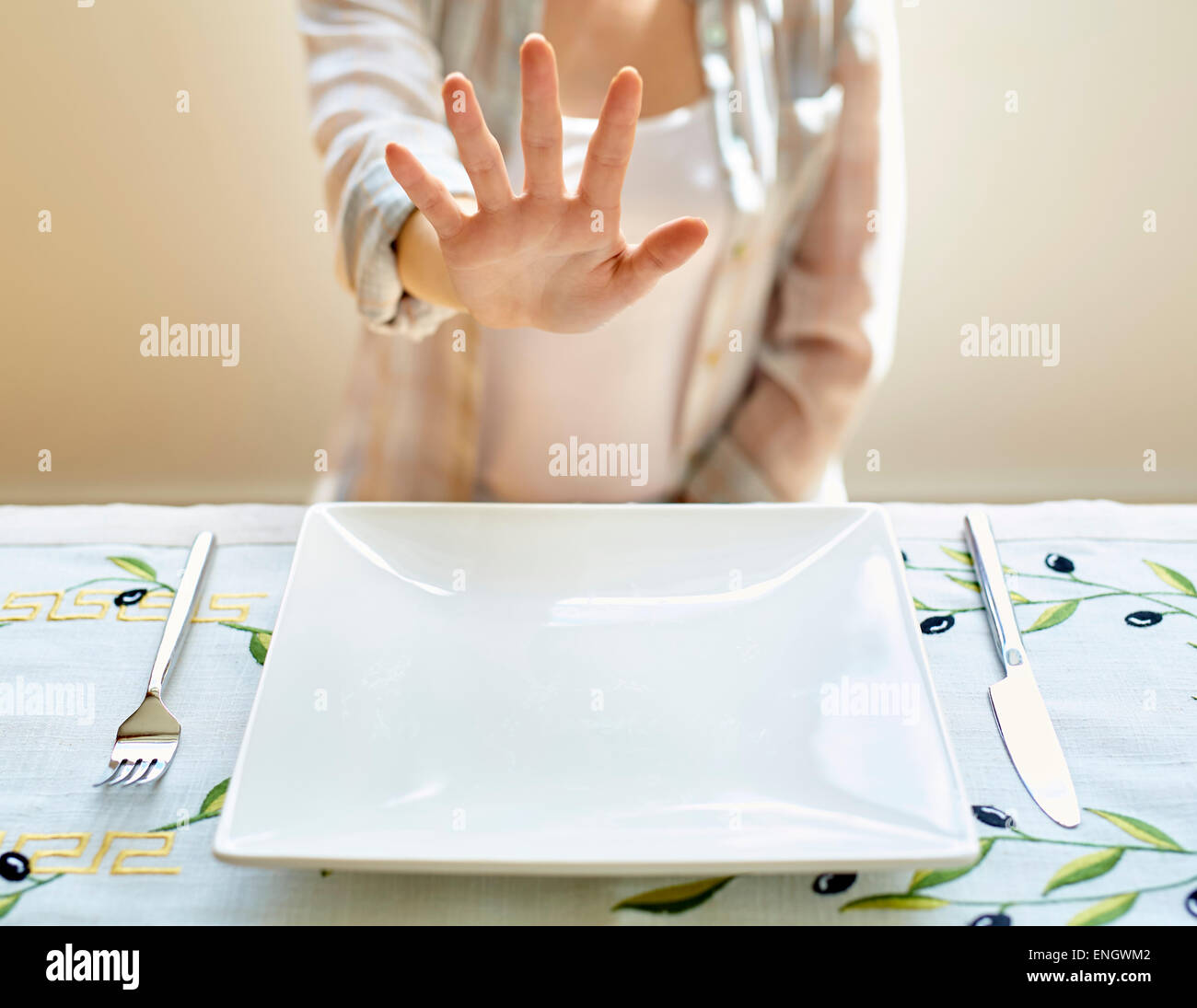 Frau weigert Essen Stockfoto