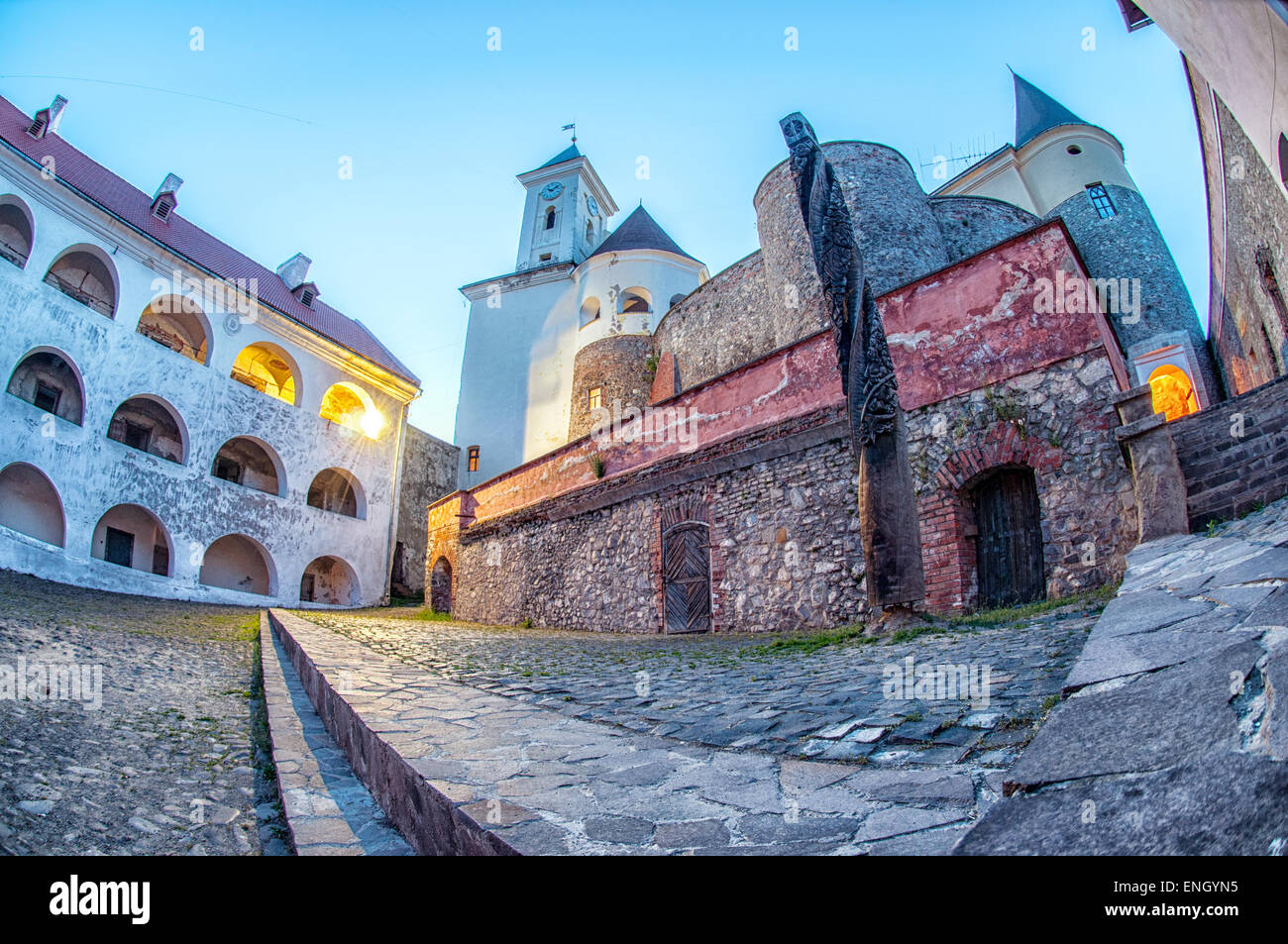 Blick auf die Altstadt Palanok Schloss oder Mukatschewo Schloss, der Ukraine, im 14. Jahrhundert erbaut Stockfoto