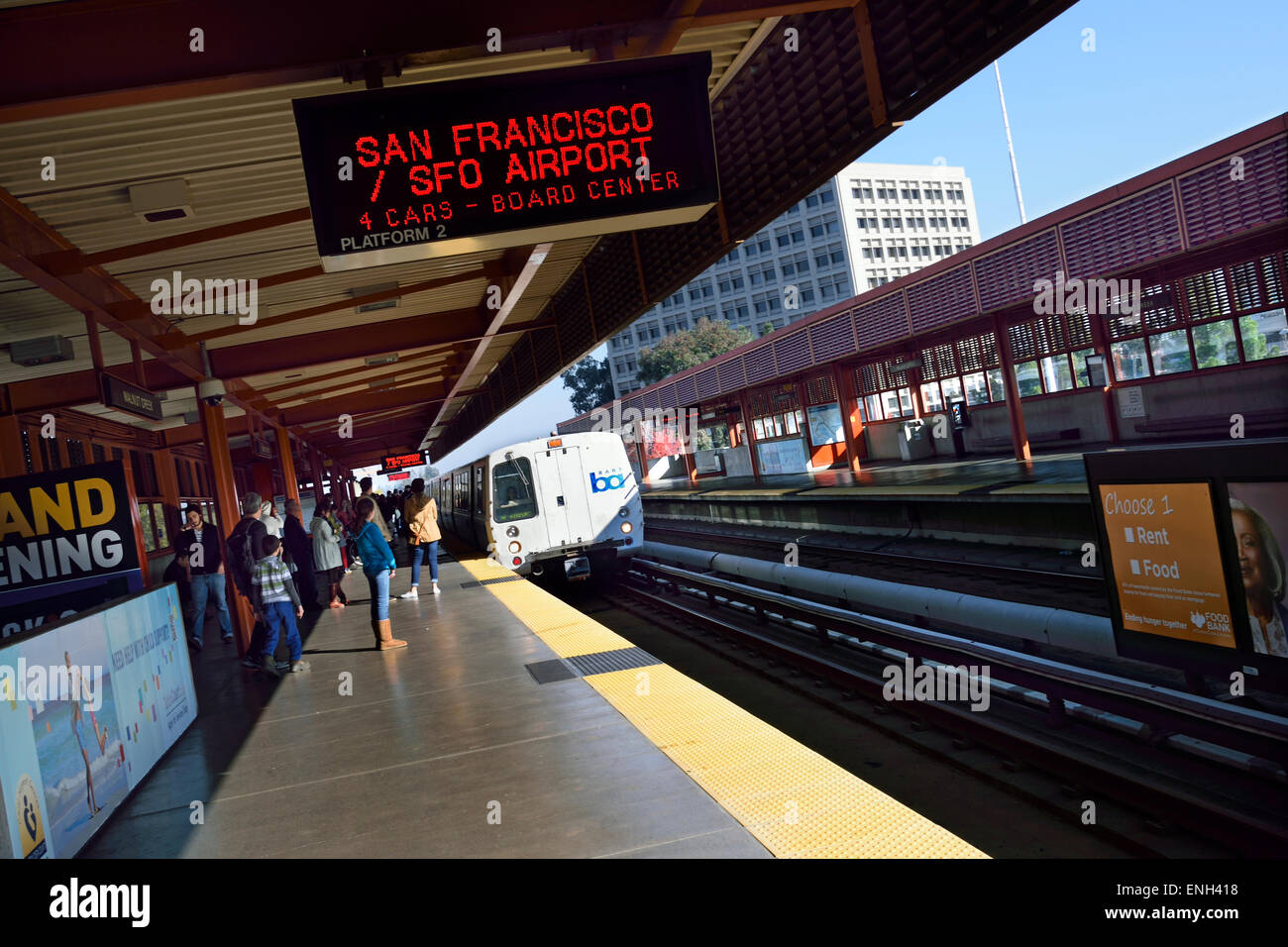 "BART" in Walnut Creek. "Bay Area Rapid Transit Train System Wartung 104 Meilen auf die Bucht von San Francisco, Kalifornien, USA Stockfoto