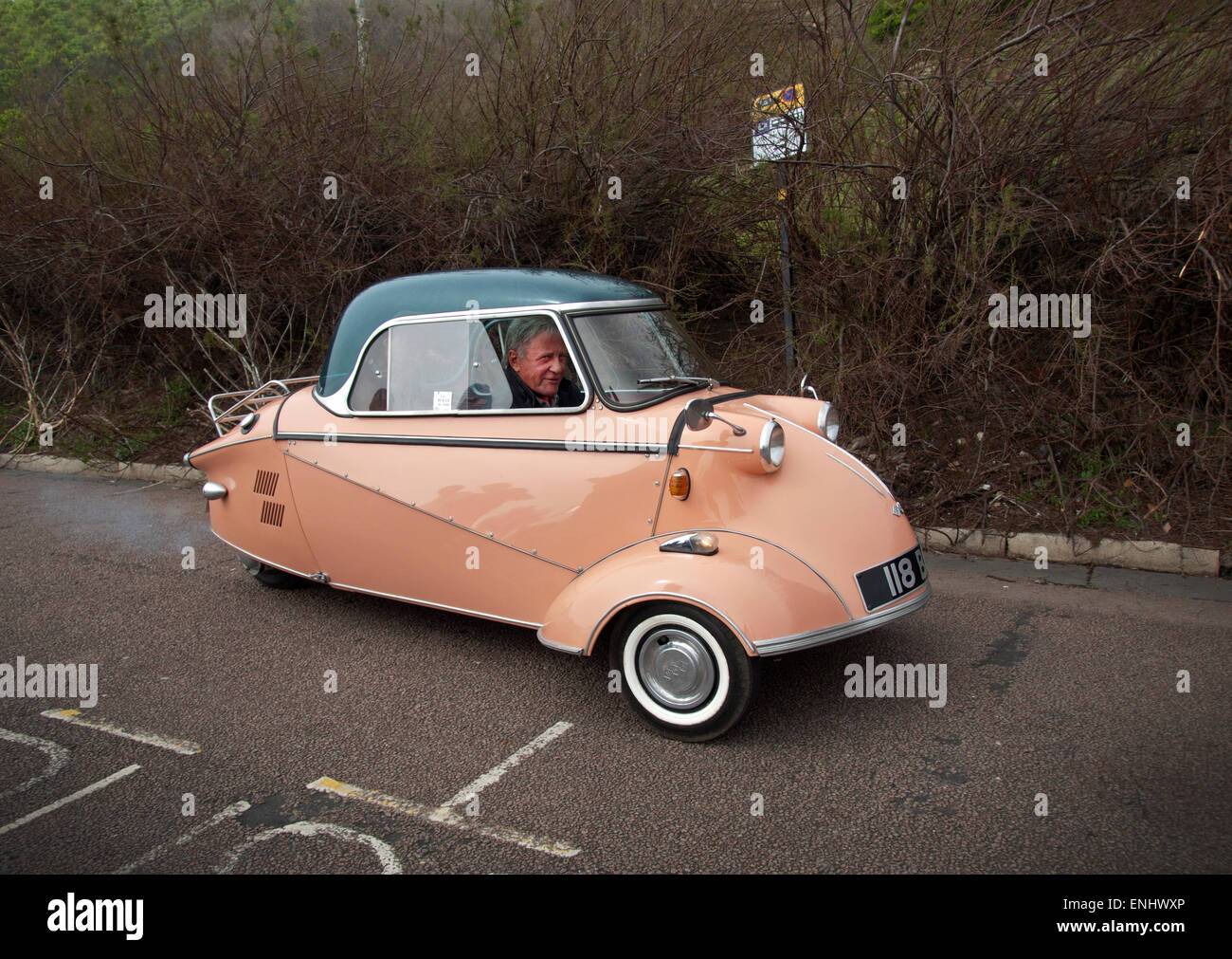 Ein Dreirad Bubble Car, namens eine Messerschmitt KR200 getrieben in Brighton Stockfoto