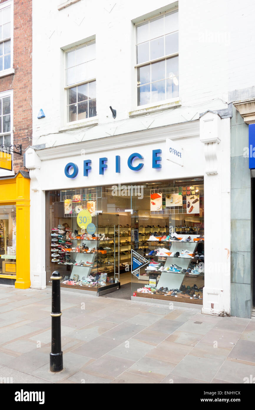 Büro Schuhe Shop in eine Hauptstraße Stockfoto