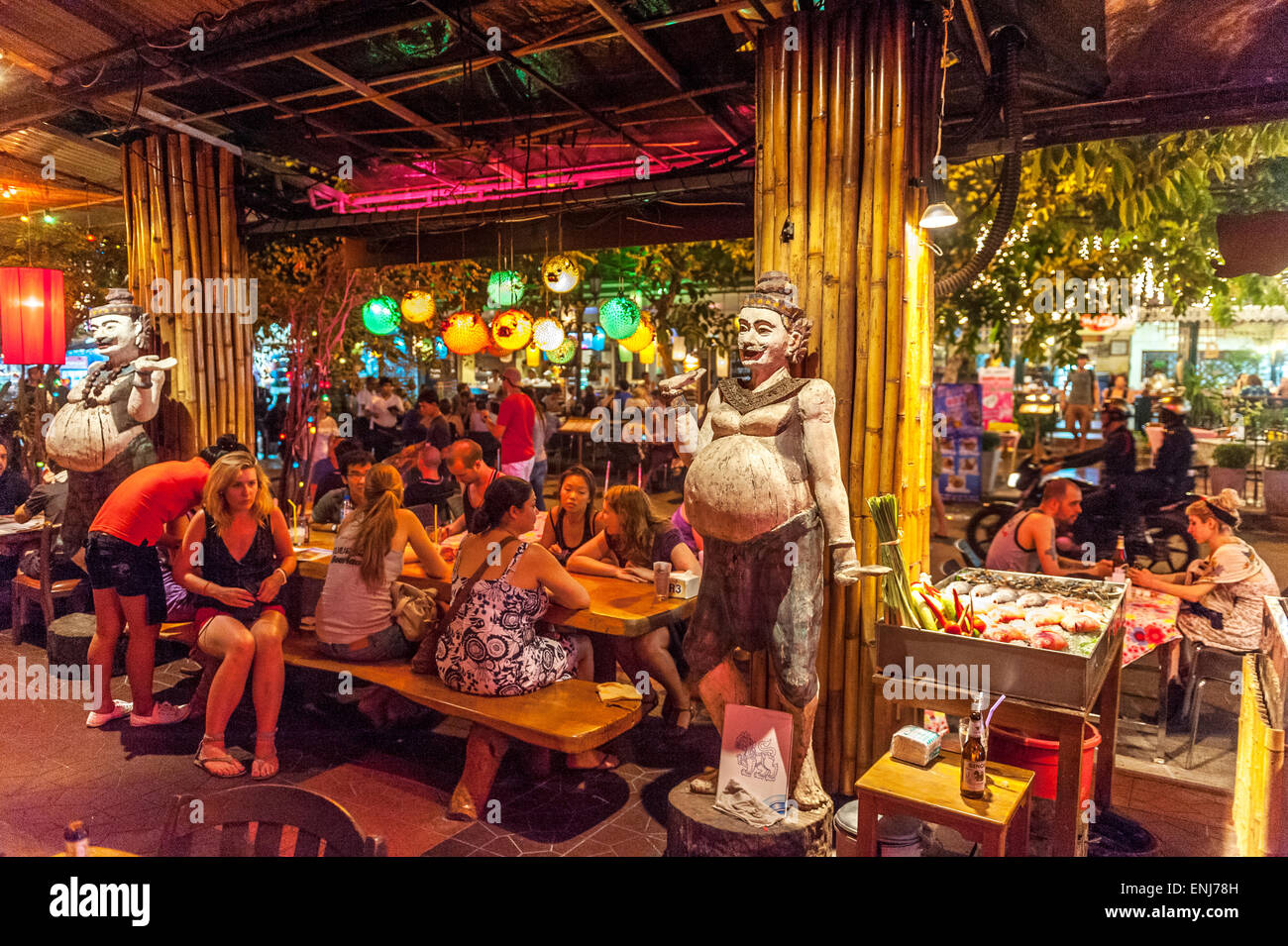 Makkaroni Club Restaurant, Khao San Road. Bangkok. Thailand Stockfoto