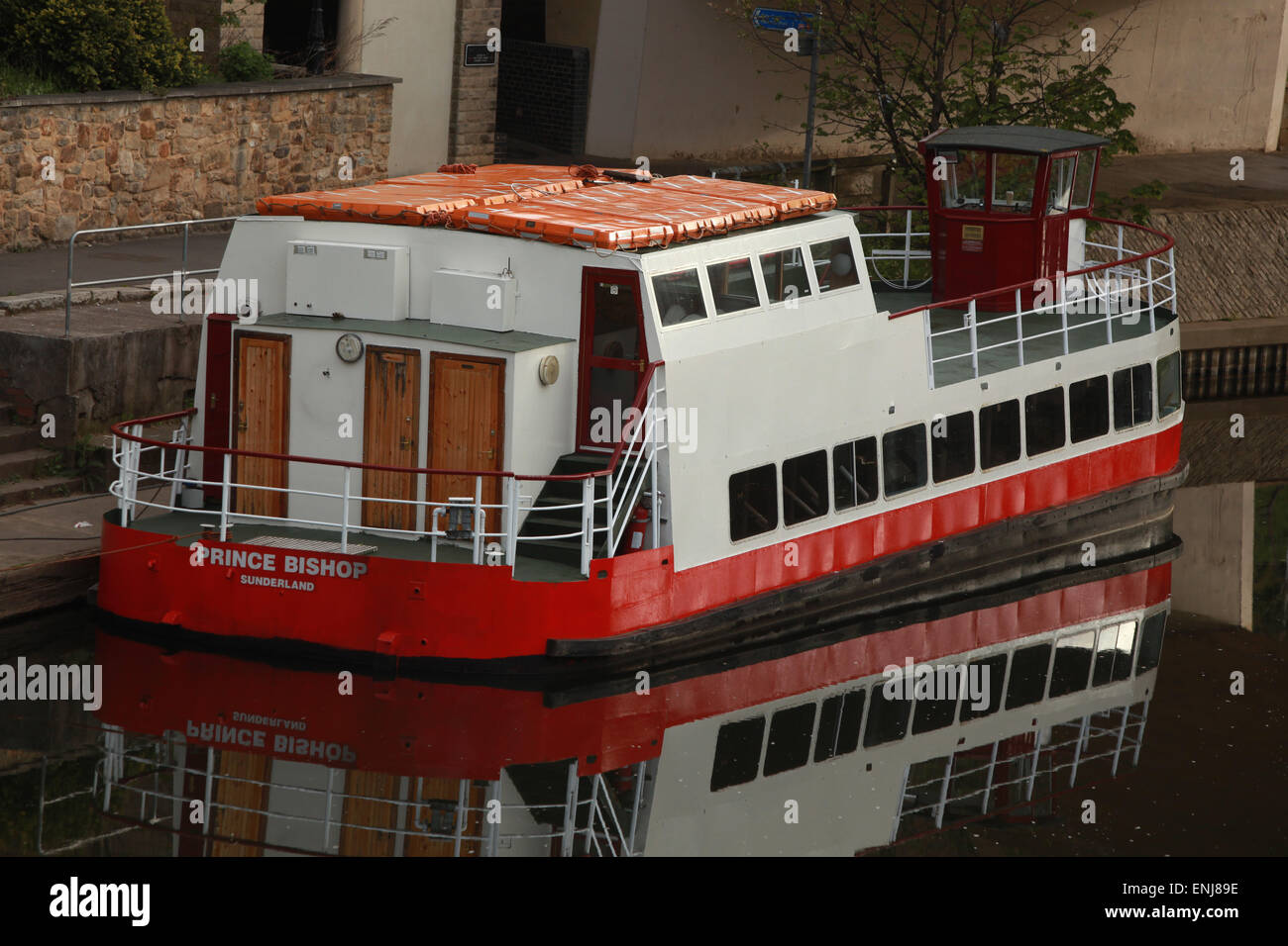 Fürstbischof Ausflugsboot auf dem Fluss tragen Durham City Centre Stockfoto