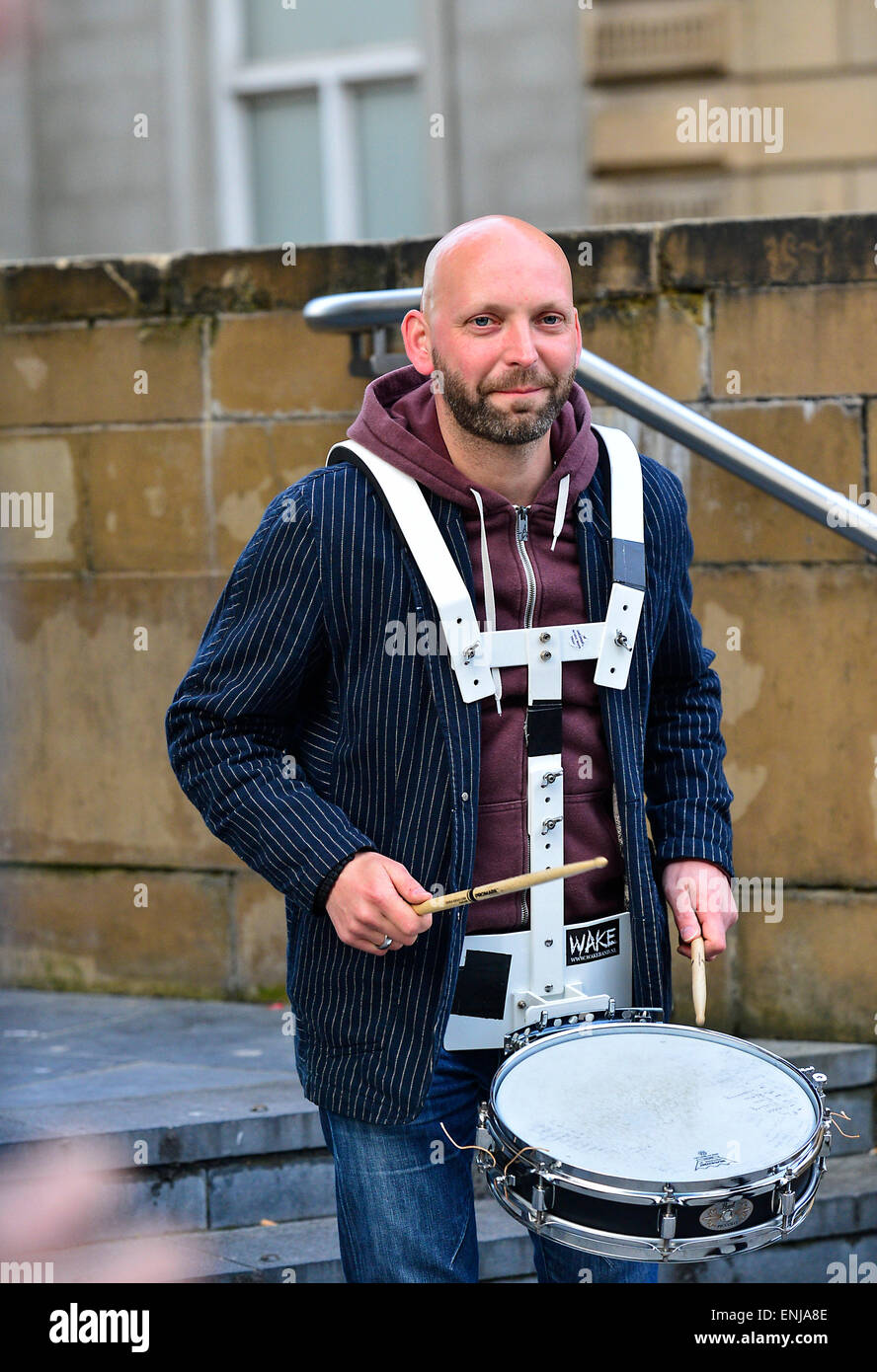 Silvester van Rijckevorsel aus der Jaydee Brass Band, aus den Niederlanden, in 2015 City of Derry Jazz Festival durchführen. Stockfoto