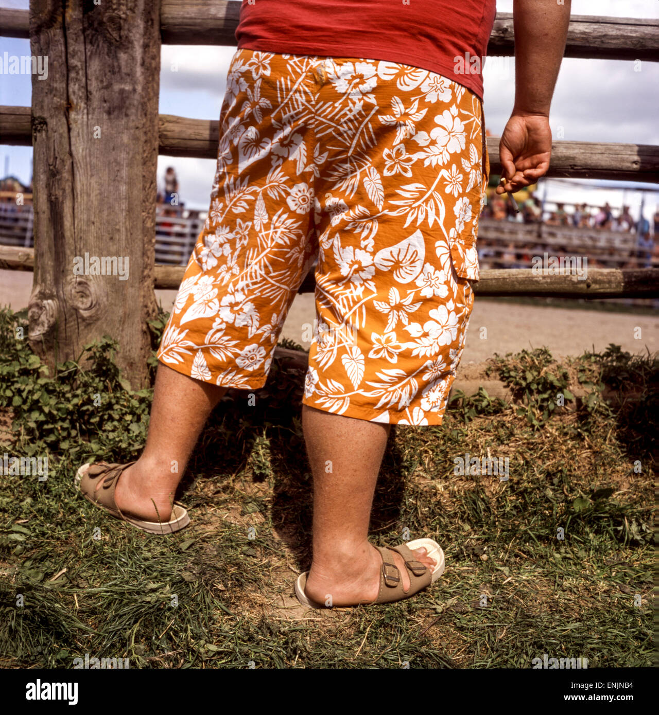 Ein Mann in Sandalen und Shorts, Tschechische Republik Stockfoto