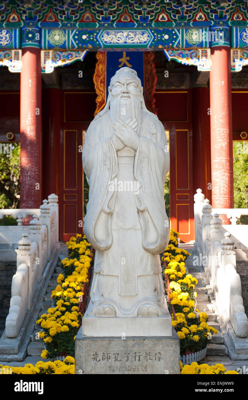 Marmorstatue, Philosoph, Konfuzius-Tempel, Peking, Volksrepublik China Stockfoto