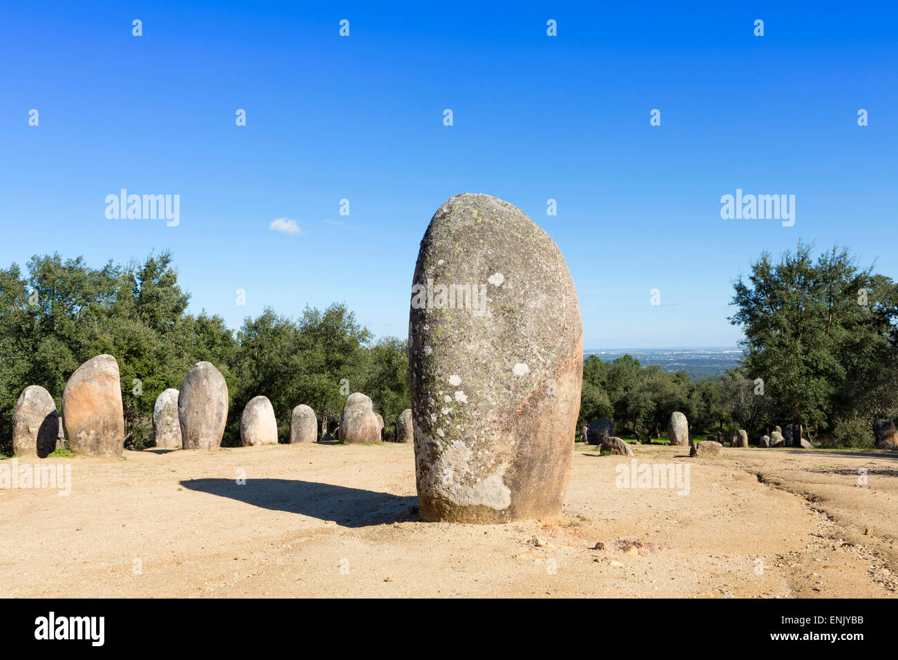 Die Almendres Stein Kreis, iberischen Mesopotamien, Evora, Alentejo, Portugal Stockfoto