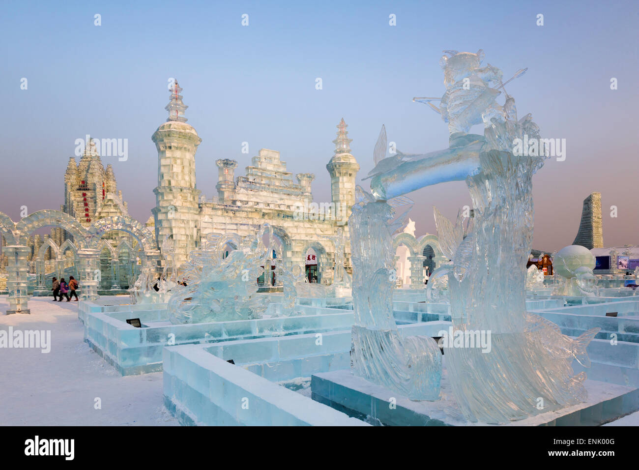 Spektakuläre Eisskulpturen an der Harbin Ice and Snow Festival in Harbin, Heilongjiang Provinz, China, Asien Stockfoto