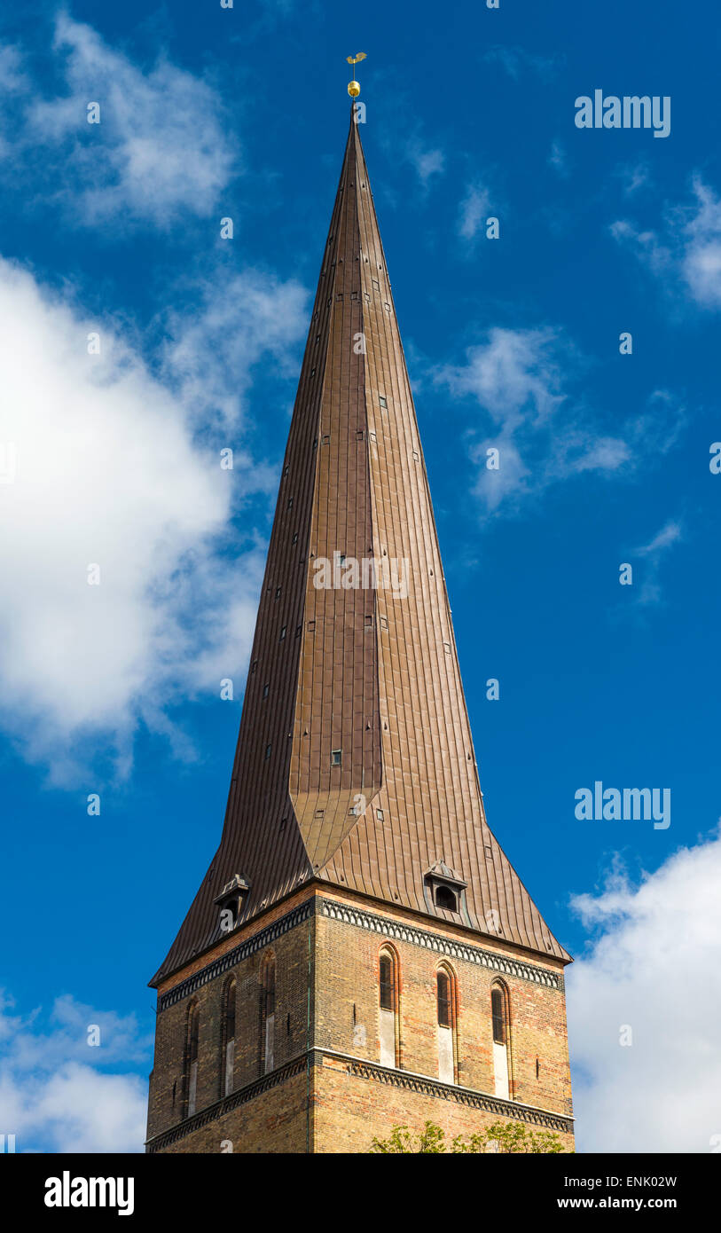 St.-Petri Kirche ("Petrikirche"), das älteste der 3 Kirchen der Stadt in der Hansestadt Rostock, Deutschland Stockfoto