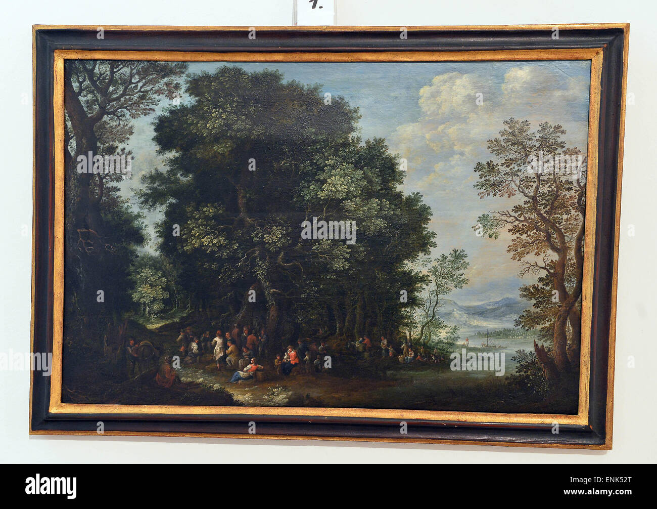 Jan Jakub Hartmann´s Malerei Waldlandschaft mit Staffage werden Gegenstände in der Auktion von Artefakten vom 17. bis 20. Jahrhundert, inszeniert von 1. Kunst Beratung Brünn-Prag. Werke von Jan Jakub Hartmann, Norbert Grund, Vaclav Brozik, Emil Filla und Karel Malich werden angeboten. Public-Viewing aller Arbeiten erfolgt im Topicuv Salon, Prag, Tschechische Republik, 7. Mai 2015. (CTK Foto/Katerina Sulova) Stockfoto