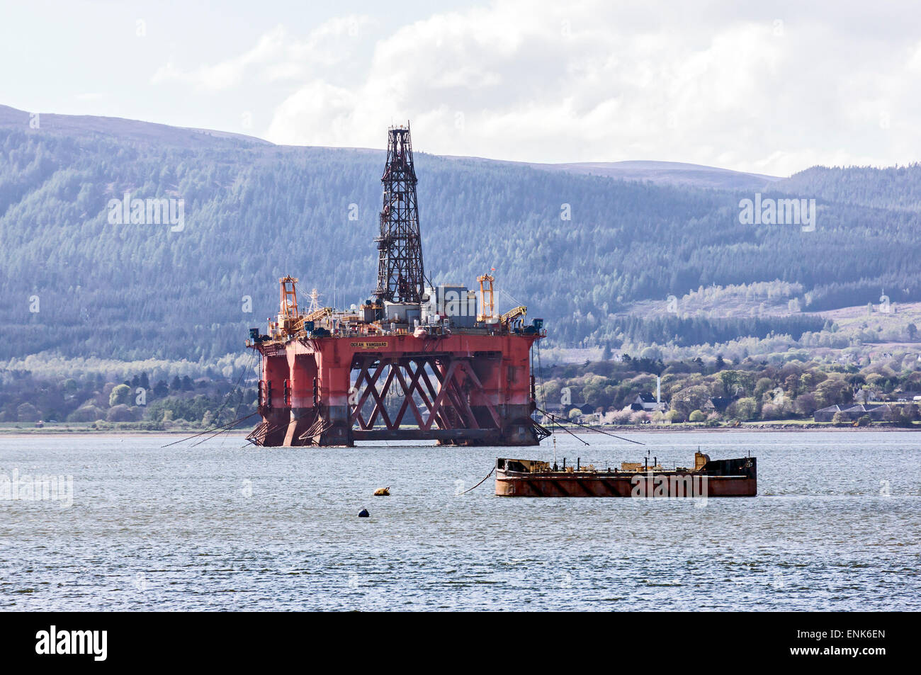 Bohrinsel Ocean Vanguard verankert im Cromarty Firth auf der Black Isle Hochland Schottlands Stockfoto