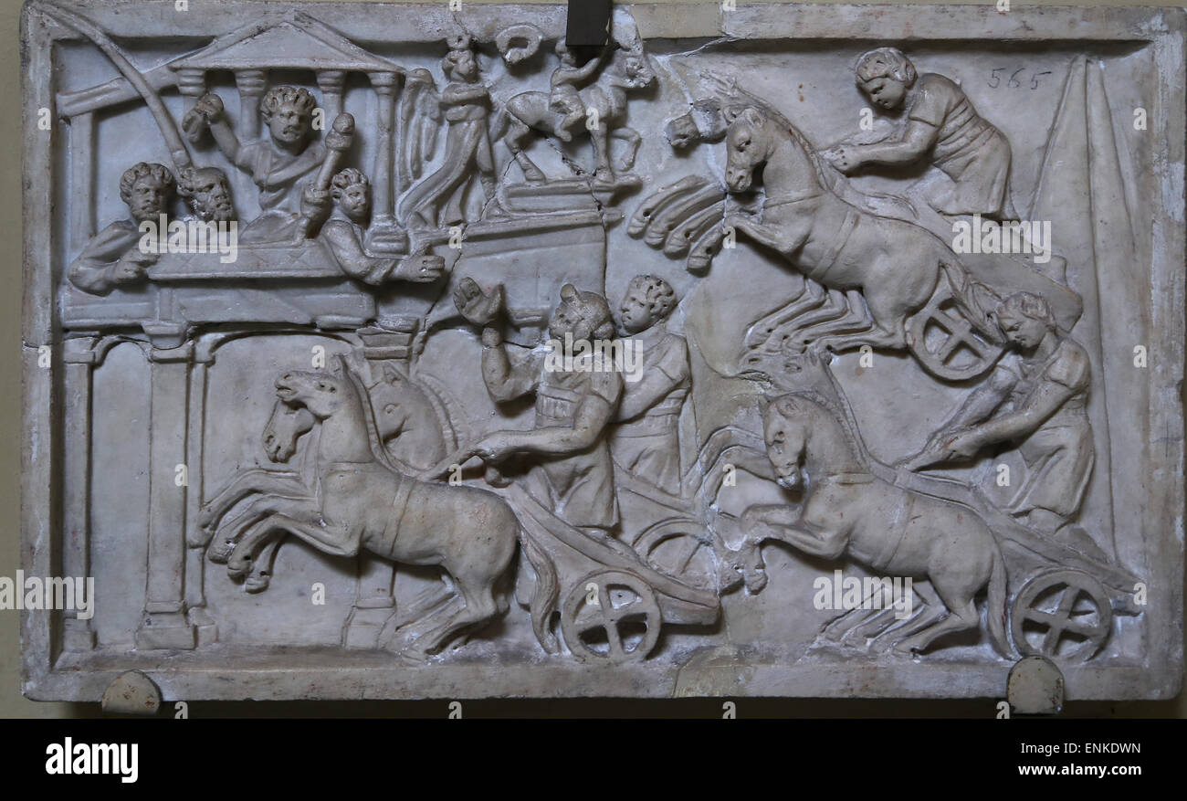 Relief. Wagenrennen im Circus Maximus, Rom, 3. Jh. n. Chr.. Stockfoto