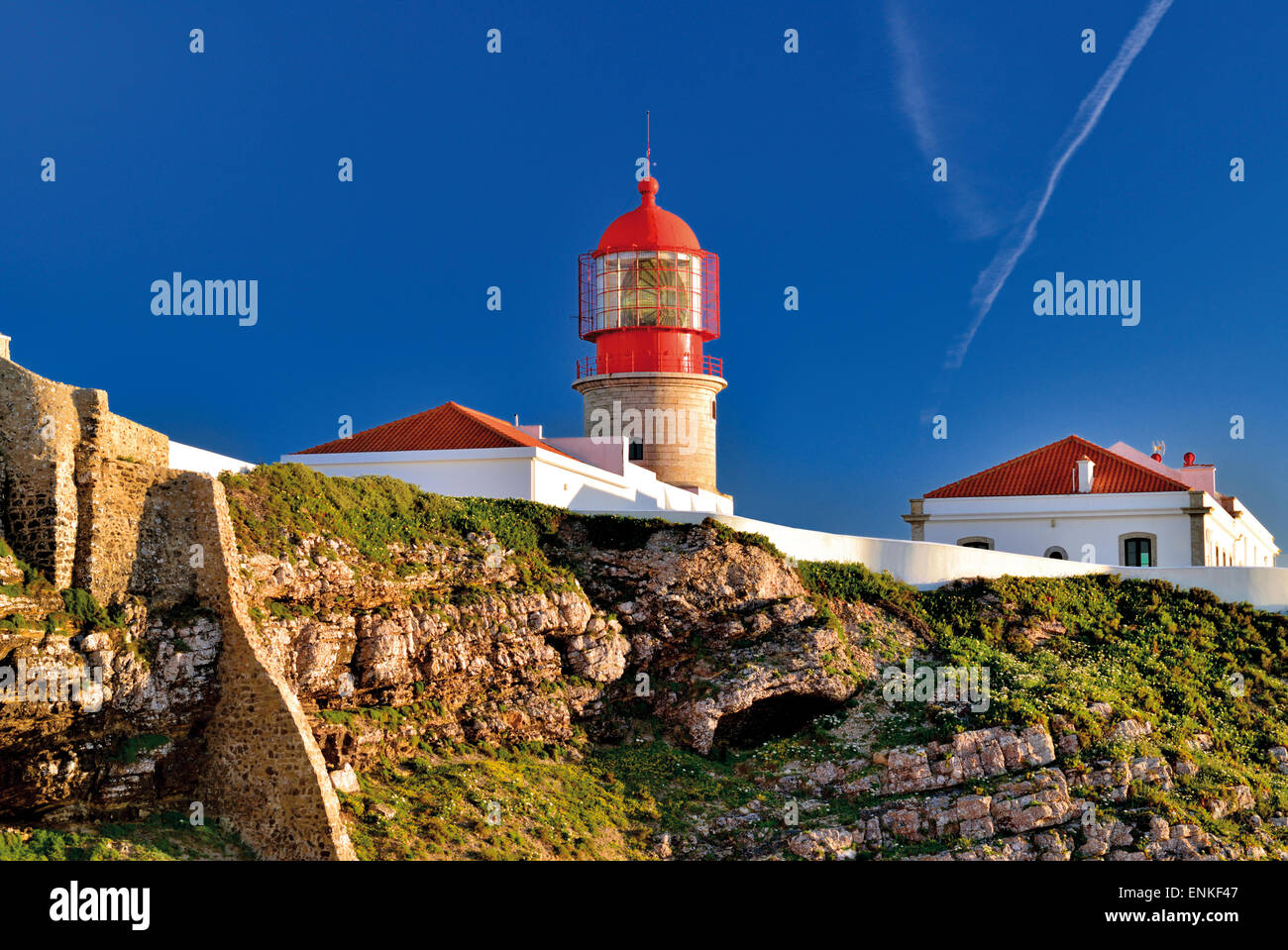 Portugal, Algarve: Leuchtturm St. Vincent bei Kap St. Vincent in Sagres Stockfoto
