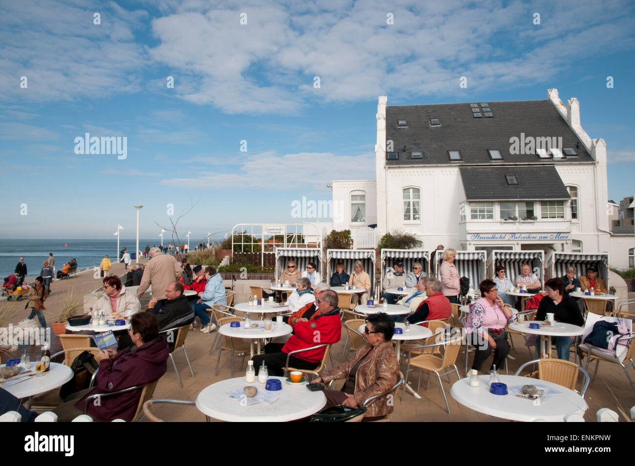 Strand Hotel Belvedere, Café im Esplanade, Norderney, Nordsee-Insel, Ostfriesland, Niedersachsen, Deutschland Stockfoto