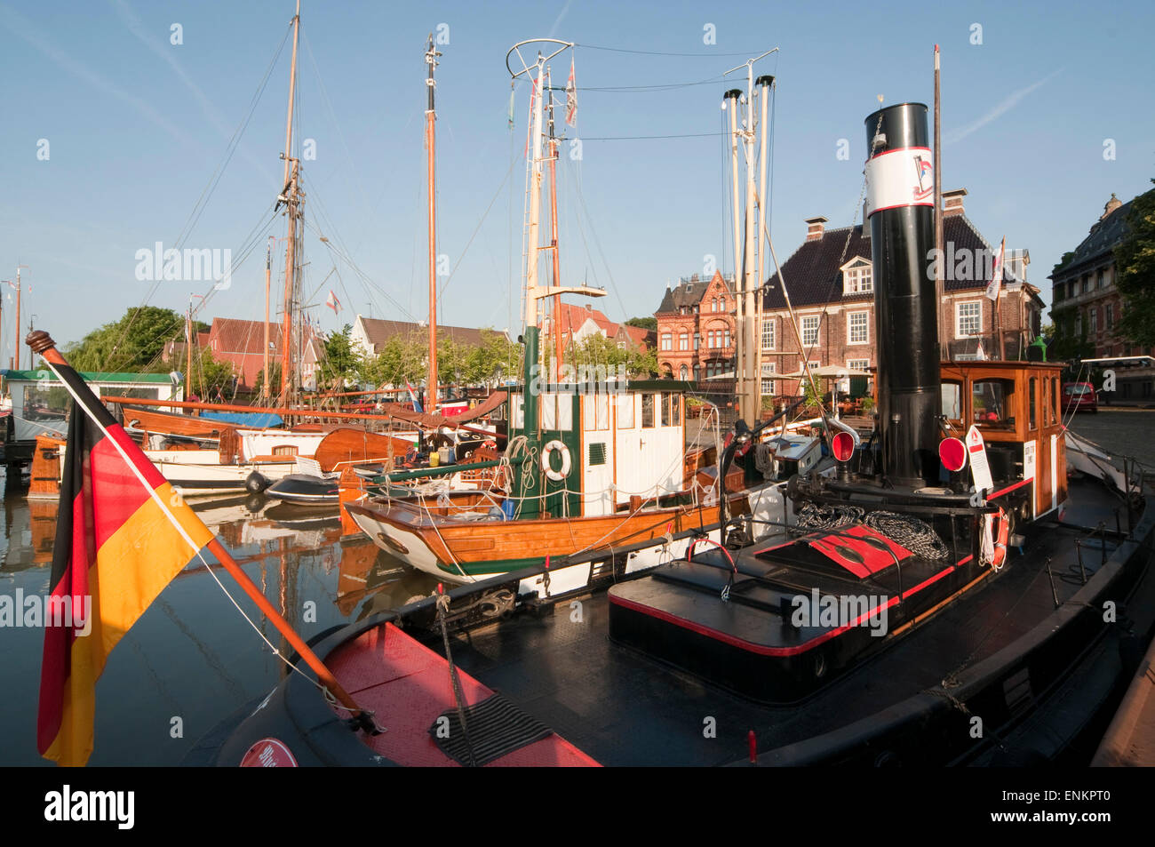 Museum Schiffe im Hafen, Leer, Ostfriesland, Niedersachsen, Deutschland Stockfoto