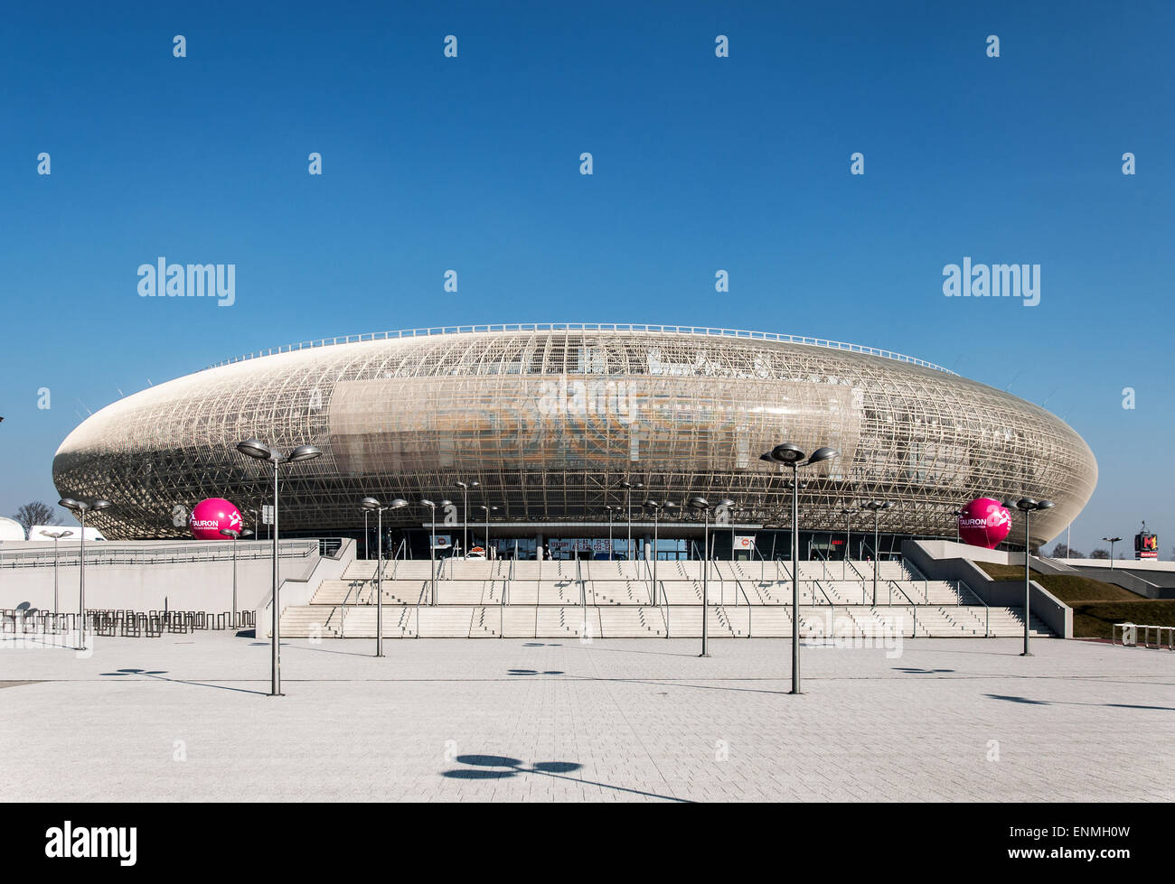 Krakau, Polen - 23. März 2015: Tauron Arena in Krakau. Moderne Sport- und Veranstaltungsort. Das größte man in Polen. Stockfoto