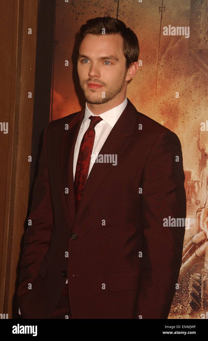 Hollywood, Kalifornien, USA. 7. Mai 2015. Nicholas Hoult besucht die Premiere von "Mad Max Fury Road'' bei dem Chinese Theater in Hollywood.on 7. Mai 2015. 2015. Credit: Phil Roach/Globe Fotos/ZUMA Draht/Alamy Live-Nachrichten Stockfoto