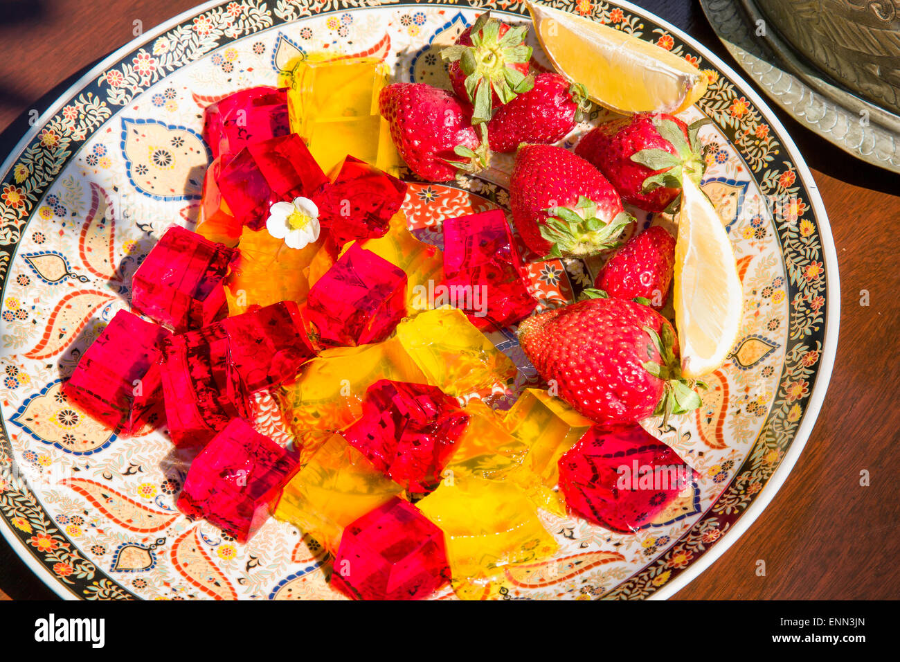 Frucht-Gelee ist traditionelle arabische Süßspeise Stockfoto