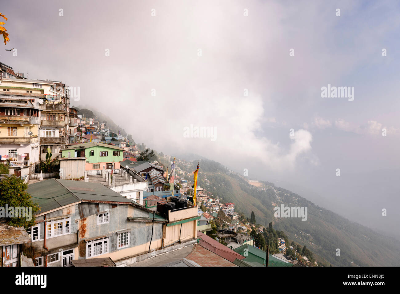 Blick auf das Tal vom Turm View Hotel in Darjeeling. Stockfoto