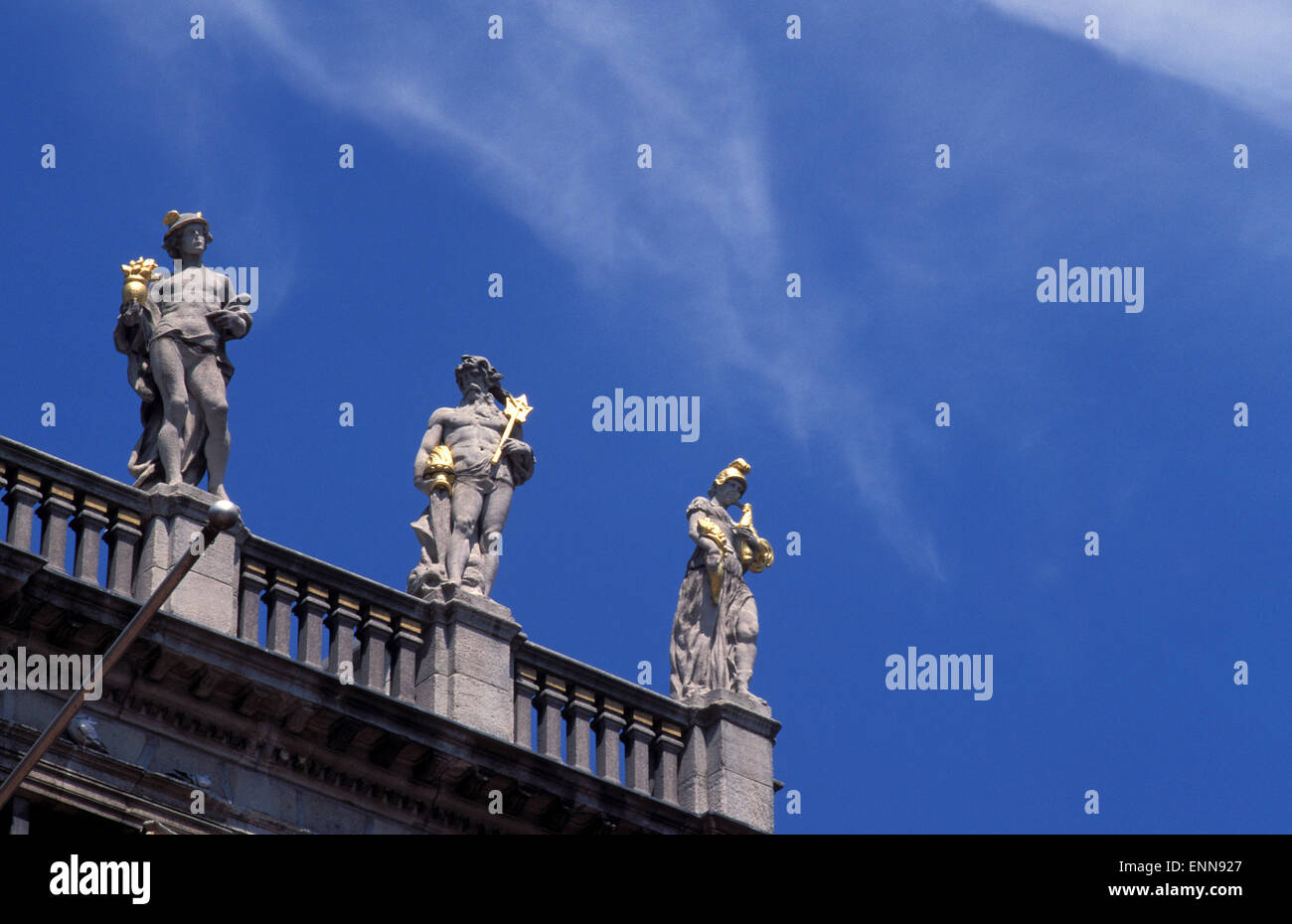 BEL, Belgien, Brüssel, Statuen auf ein Haus am Grand Place.  BEL, Belgien, Bruessel, Statuen Auf Einem Haus bin Grand Place. Stockfoto