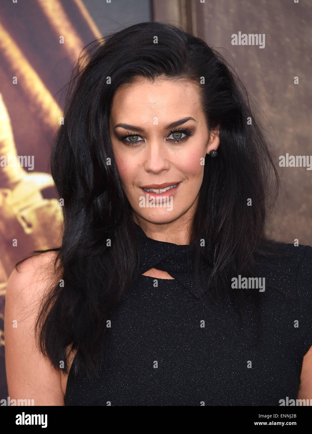 Hollywood, Kalifornien, USA. 7. Mai 2015. Megan Gale kommt für die Premiere des Films "Mad Max: Fury Road" im chinesischen Theater. © Lisa O'Connor/ZUMA Draht/Alamy Live-Nachrichten Stockfoto