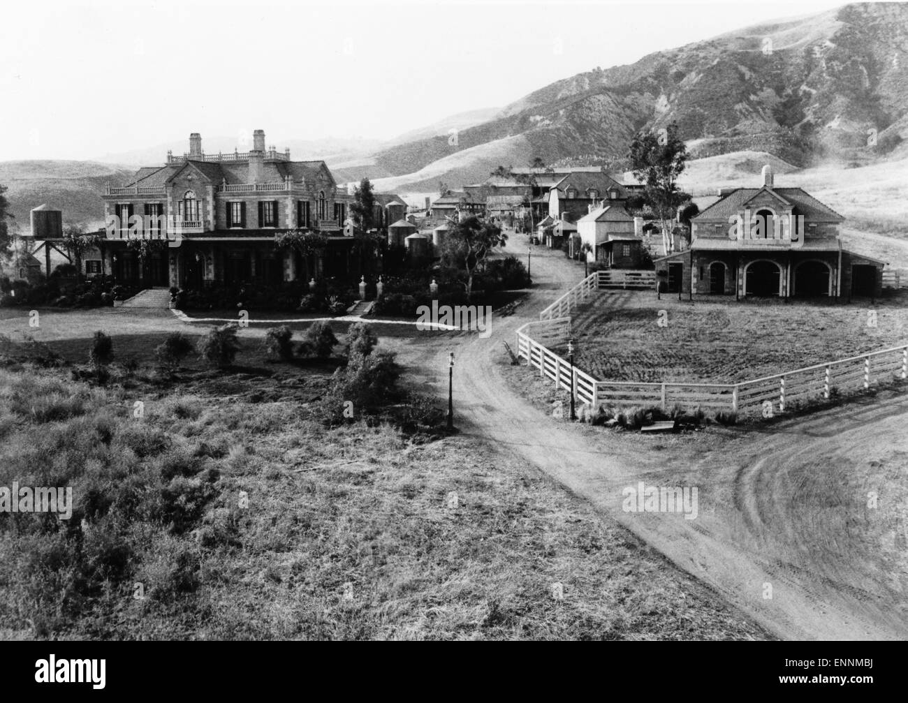 Die Dornenvögel, aka Die Dornenvögel, USA, Australien, 1983, sterben Bauernhof in Drogheda, Australien. Stockfoto