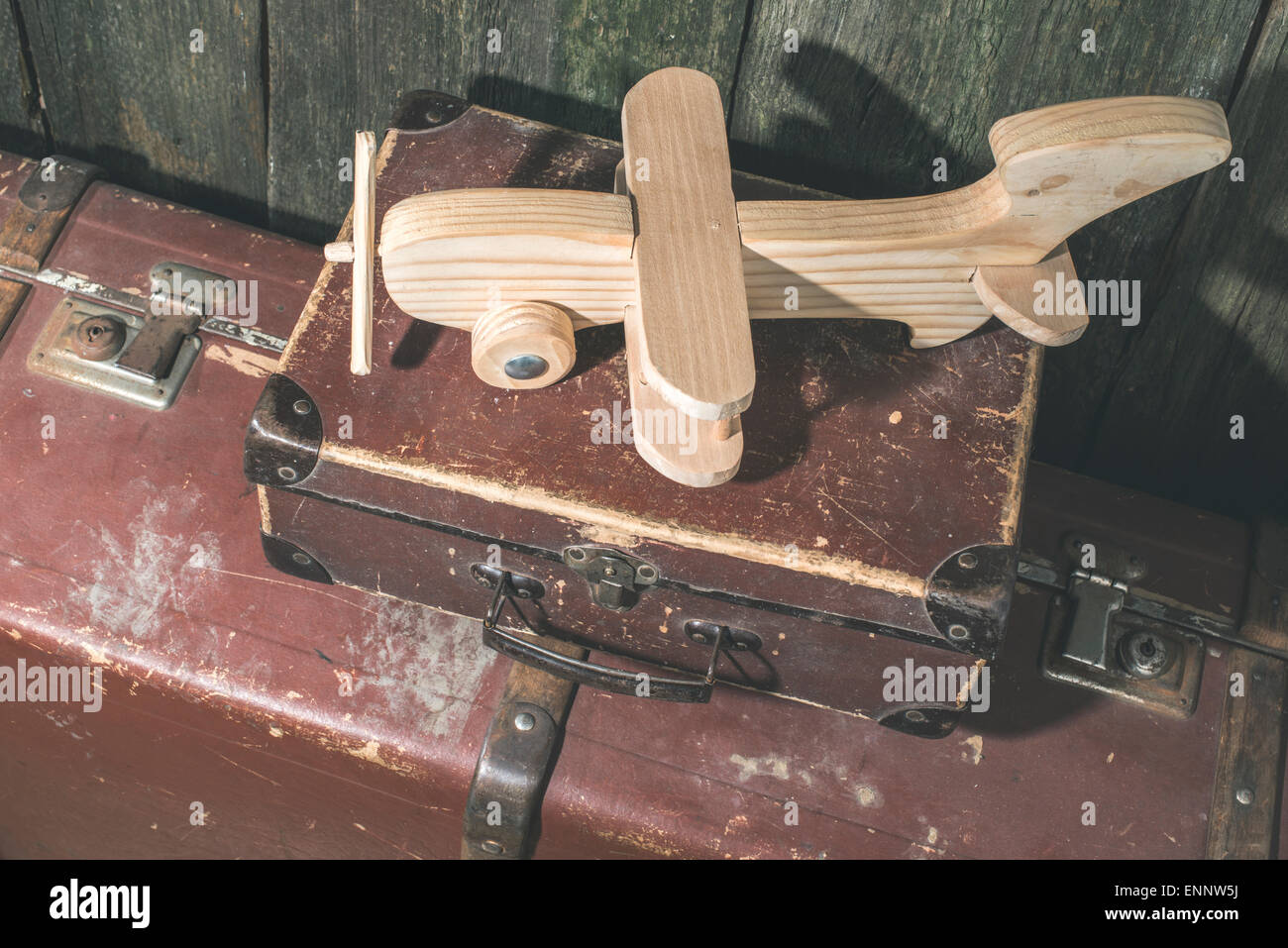 Kinder Spielzeug aus Holz Flugzeug. Vintage-Stil. Stockfoto