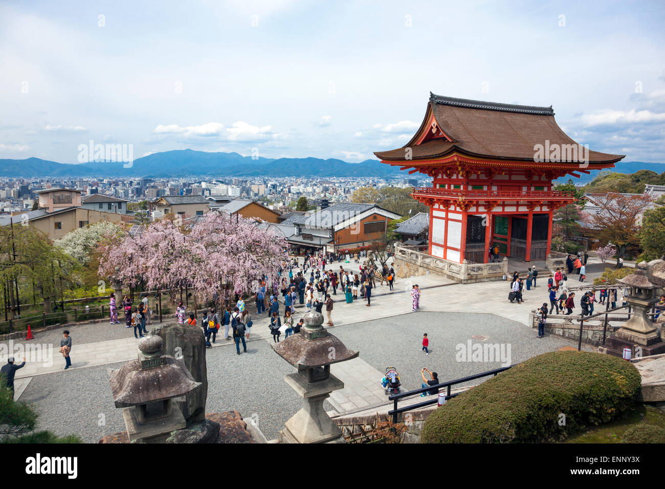 Blick auf Kyoto von Kiyomizu-Dera Tempel Stockfoto