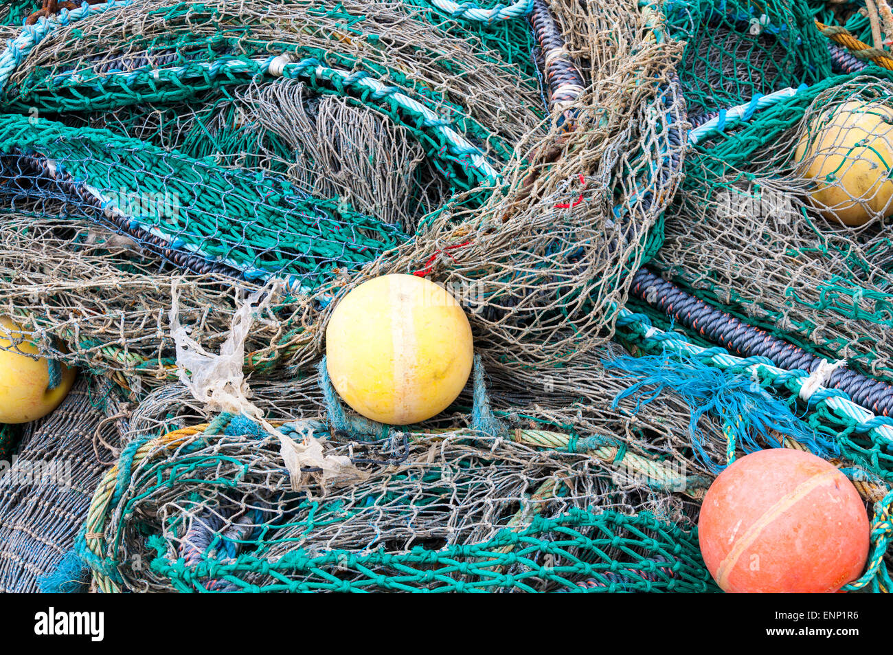 Dockside Fischerei Netze und Bojen Muster Stockfoto