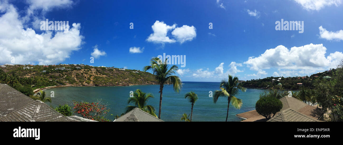 St Barth, St. Barts, Saint-Barthélemy, Französische Antillen, Französische Antillen: das Karibische Meer an der Marigot Strand und Bucht mit Palmen und Dächer Stockfoto